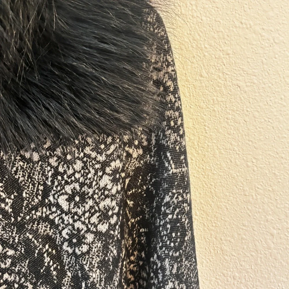 Madison 88 Anthropologie Floral Paisley Faux Fur‎ Shawl Wrap Fringe One Size